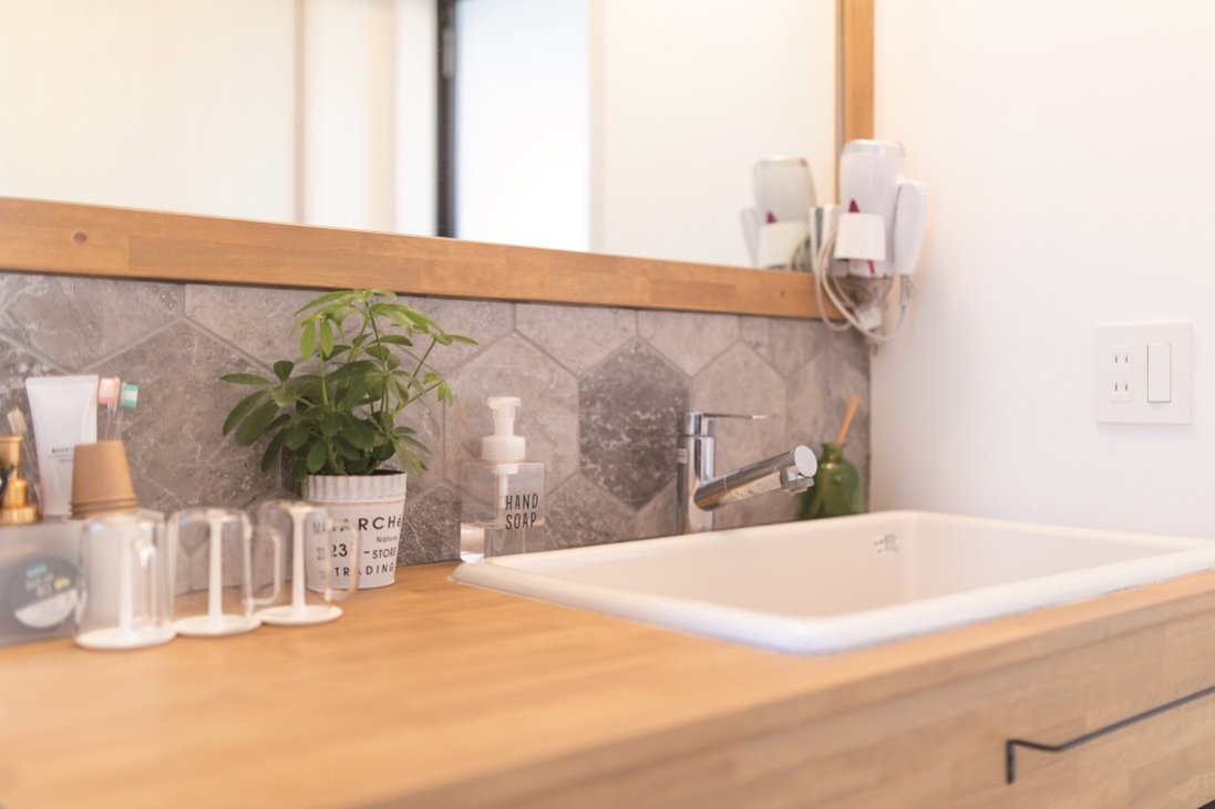 【 コンパクトな28坪プランの「Haqua」で、広々空間を実現した家 】