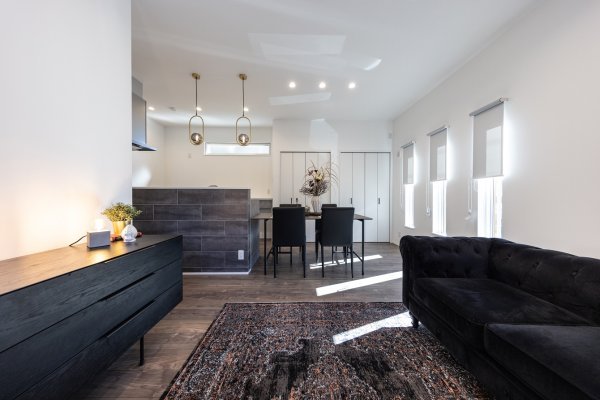 【デザイナーズホテルのような3階建ての家】