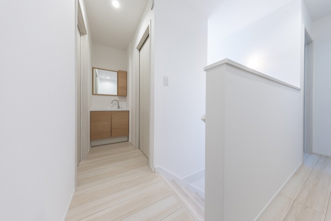 ２階のセカンド洗面は、起床時や就寝時にも家族が渋滞しない便利な洗面◎