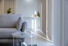 バイカラーを想わせる相性の良い２つのテクスチャーがスタイリッシュ