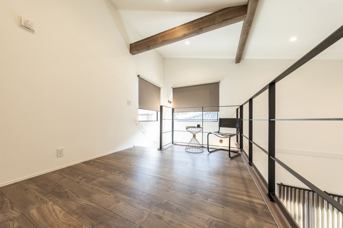 ホールはリビングとは違った思いのままな過ごし方ができる！