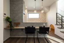 ダイニングテーブルは置かずにカウンタースタイルのダイニング