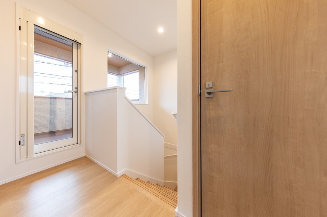 インナーバルコニーへは、ホールからもダイレクトに出入りができる