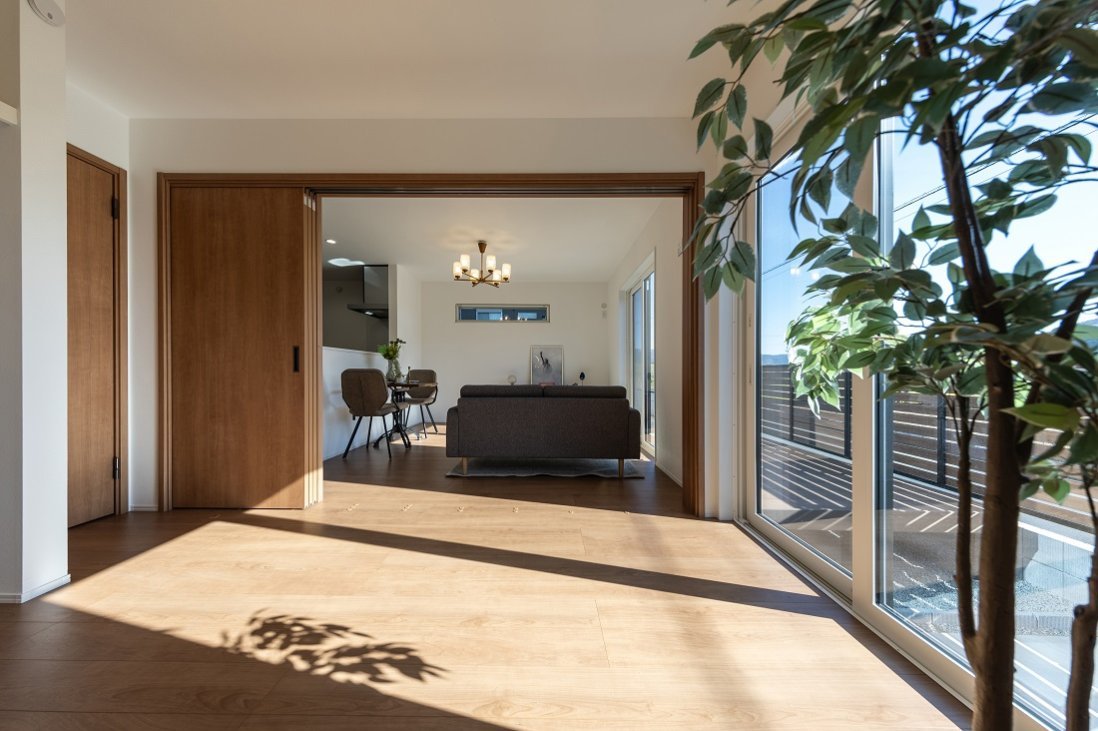 平屋のように１階だけでの暮らし方にもフレキシブルに対応できる