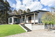 別荘地のロケーションならではな窓の外の大自然はプライスレス！