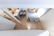 吹抜けは、家中どこに居ても家族の気配を感じることができる空間