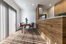 無駄な移動が必要なく、ストレスも軽減できる快適なダイニング