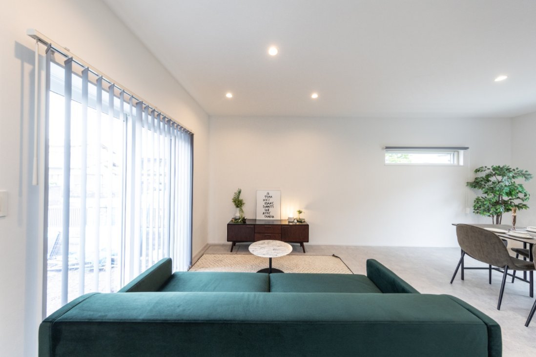 【奥行と抜け感で空間を彩るジャパンディハウス】