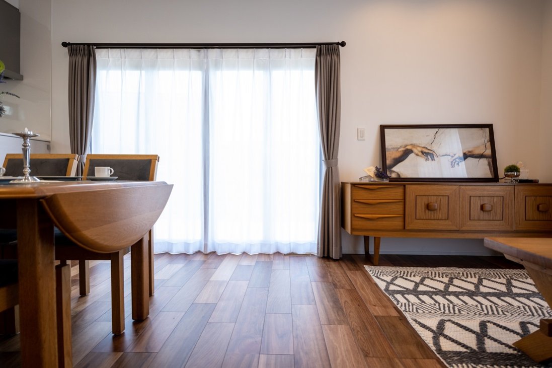 【 同調するテイストに包まれた"2世帯住宅" 】