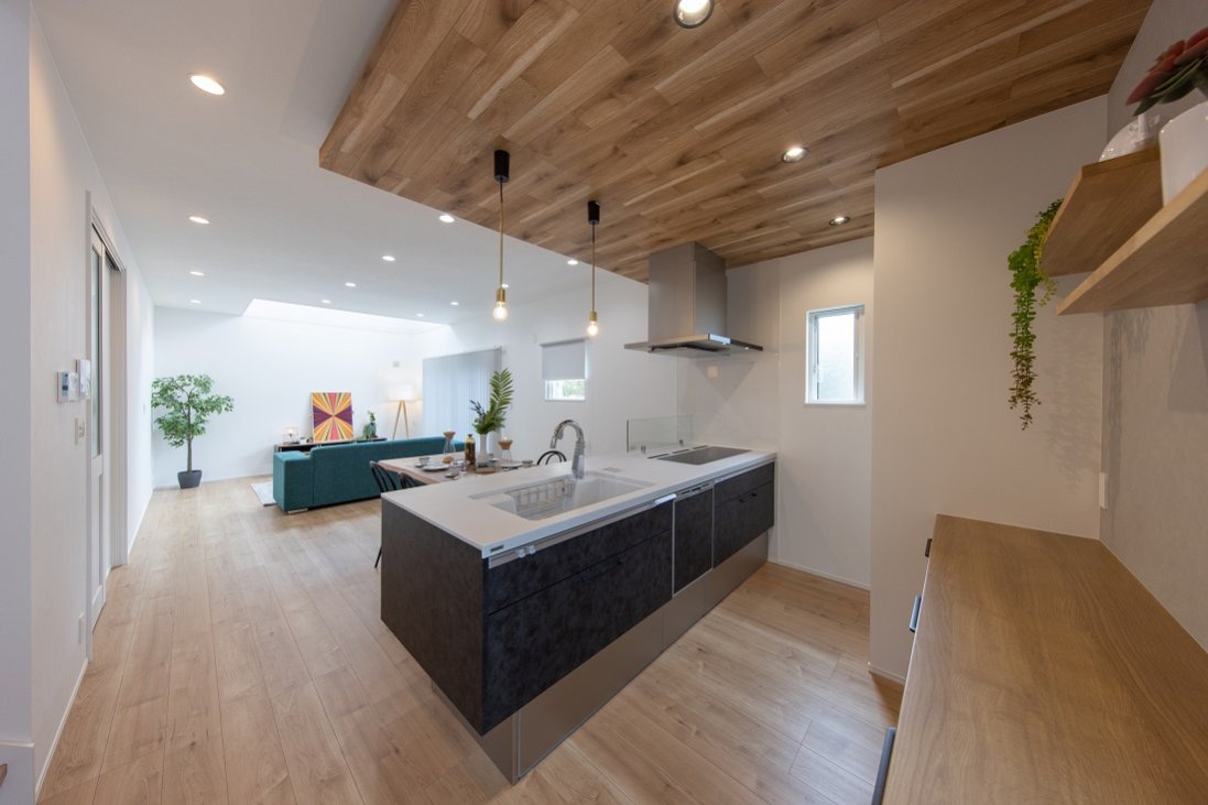 【いらないモノをLDKに出さないミニマルライフを叶える家】