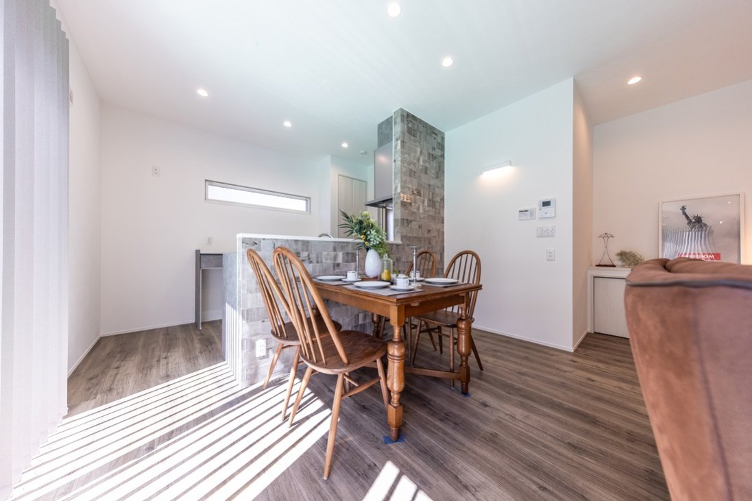 【ONとOFFを行き来できる店舗併設型の家】